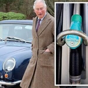 El Aston Martin preferido del príncipe Carlos funciona con queso y vino. El Aston Martin preferido del príncipe Carlos funciona con queso y vino.