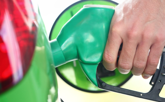 La Comisión Europea confirma el papel de las mezclas con mayor contenido de etanol en la desfosilización del transporte por carretera